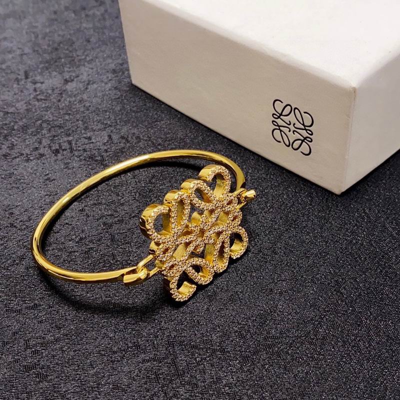 Loewe bracelet 10lyw2